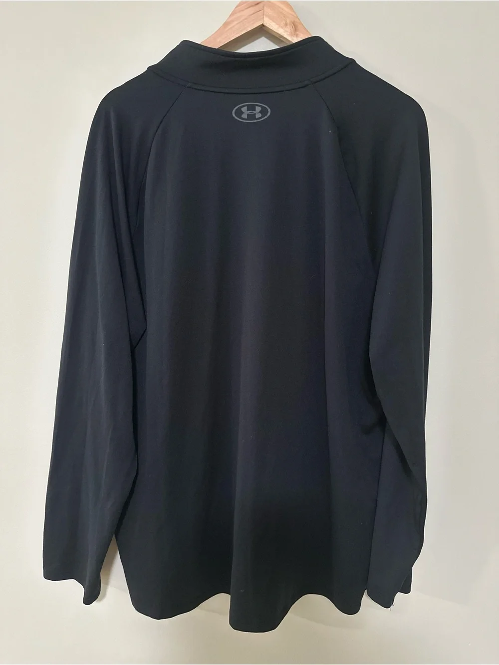 Under Armour Black Half-Zip Performance Pullover - Picture 5 of 5